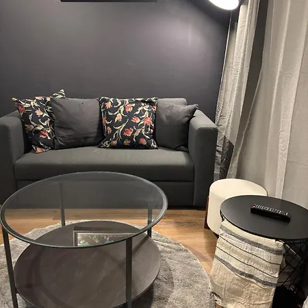 Modern & Close To Weser Stadium Bremen